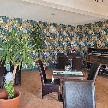 Logis Hotel Restaurant L'Escapade Ламастр Экстерьер фото